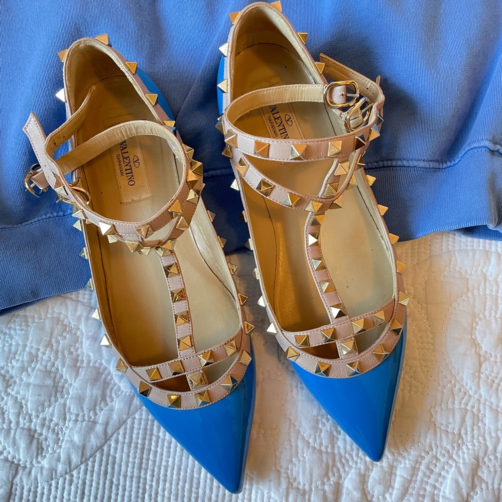 Valentino Caged Rockstud Flats • Size 39 • Electric blue